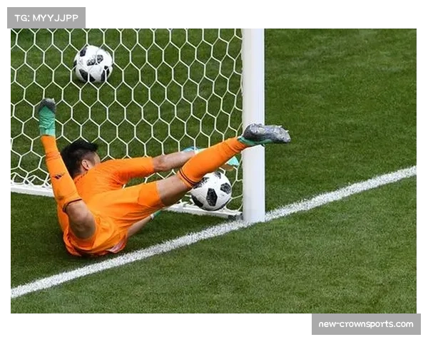 葡萄牙体育门将葡杯失误致丢球 赛后获队友鼓励